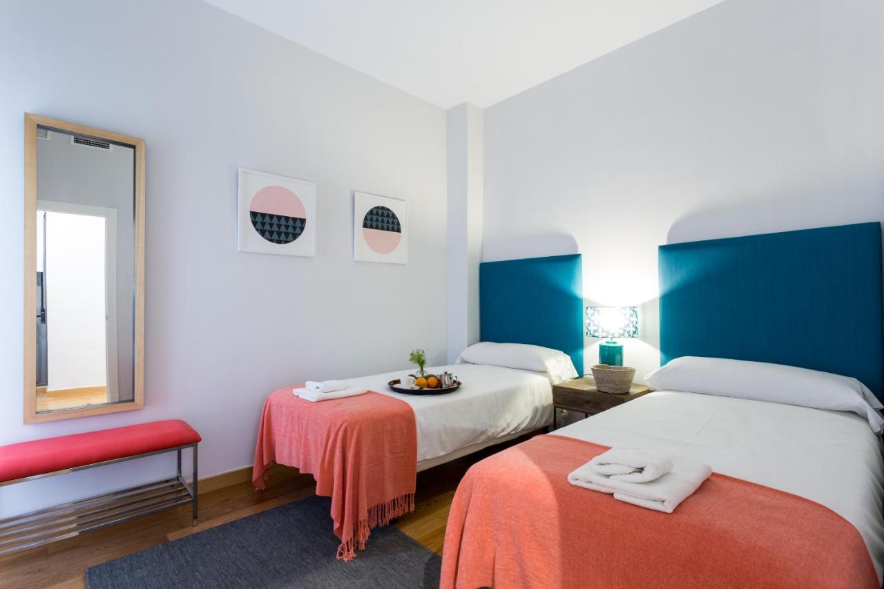 Apartamentos Rg Alameda De Hercules Sevilla Eksteriør bilde