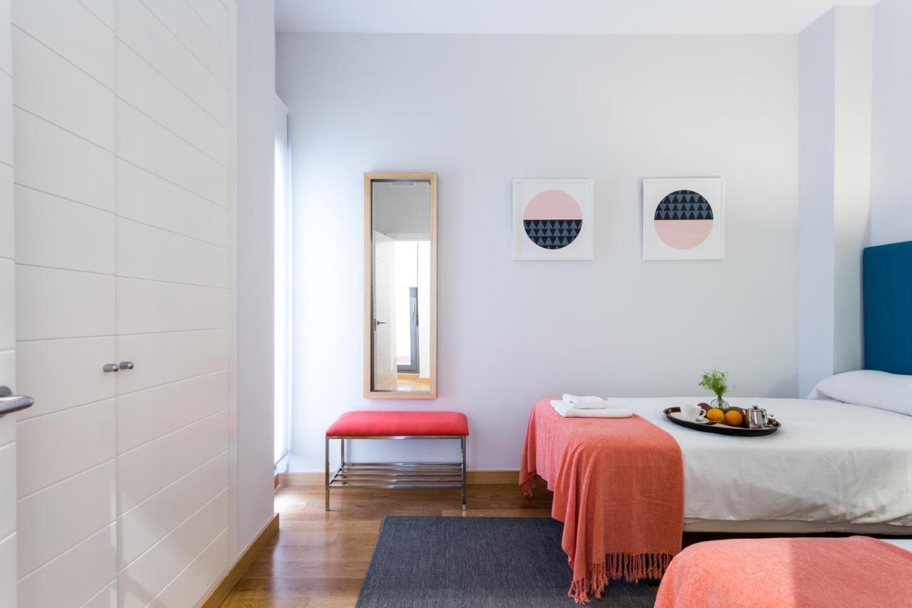 Apartamentos Rg Alameda De Hercules Sevilla Eksteriør bilde